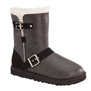 Ugg Dylyn Short Classic Black Boots